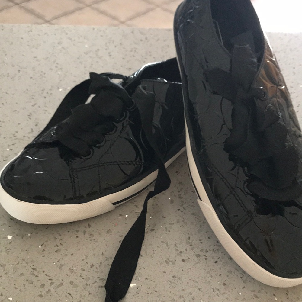 Shoes - Picture 1 of 2
